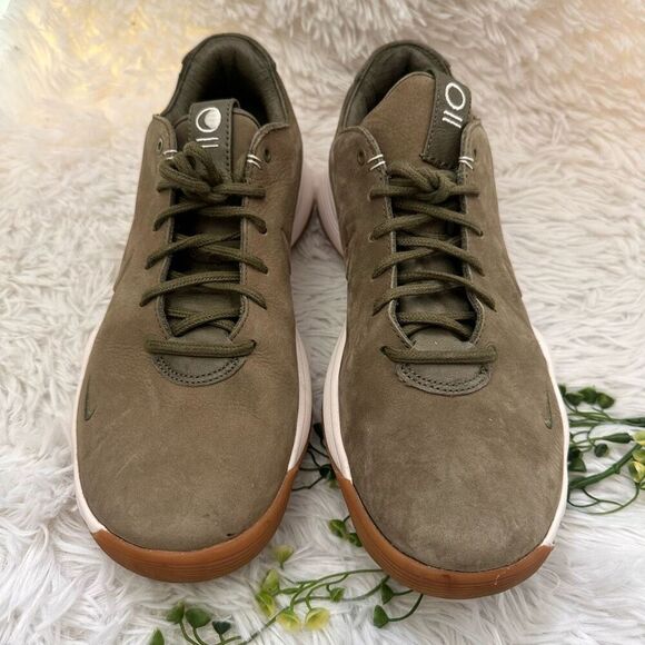 Nike Hyperdunk 2017 Premium Low Olive Gum Leather Mens Size 9 US sneakers - Picture 2 of 9